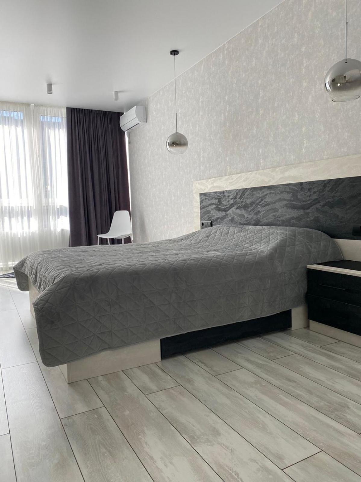 Studio Lux Loft On Victory Street In The City Center วินนิตซา ภายนอก รูปภาพ