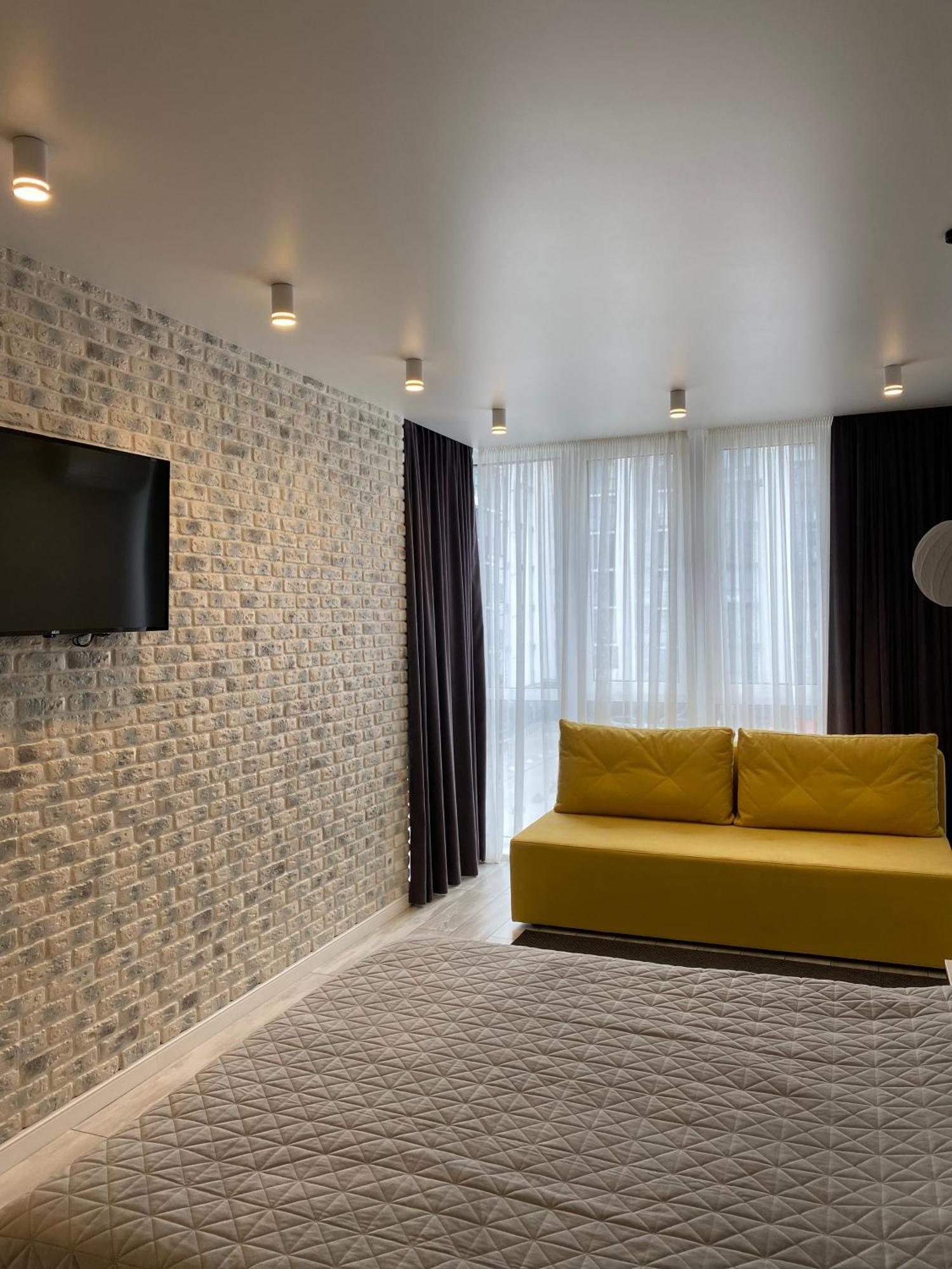 Studio Lux Loft On Victory Street In The City Center วินนิตซา ภายนอก รูปภาพ